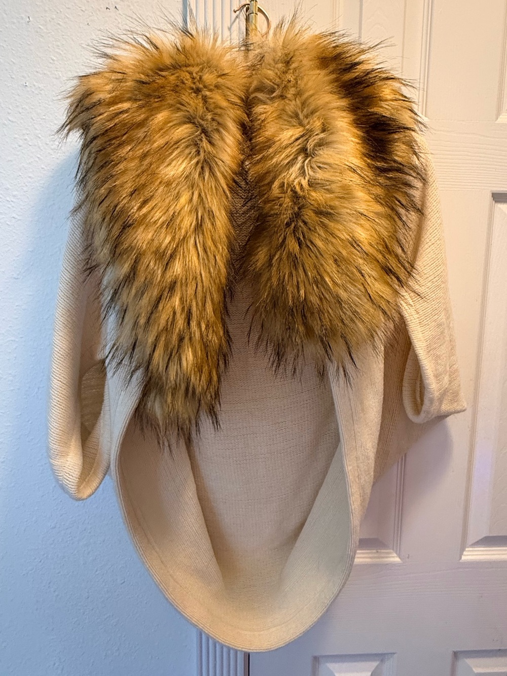 bebe Cream Knit Shrug with Faux Fur Collar
